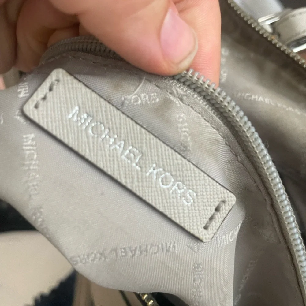 MICHAEL KORS Taupe Jet Set Saffiano Leather Tote Shoulder Bag Voyager